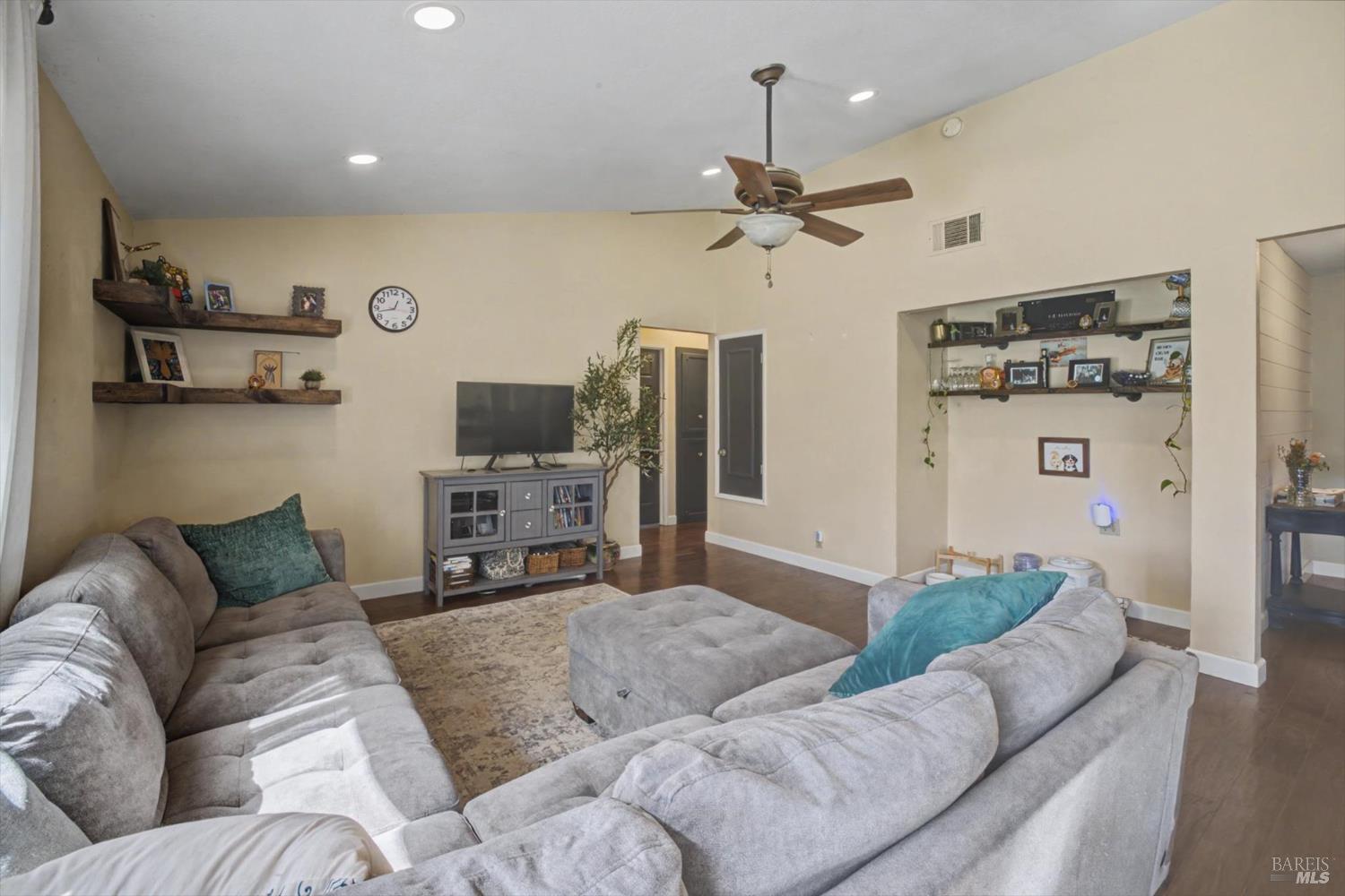 456 Marbella Lane Vacaville CA 95688