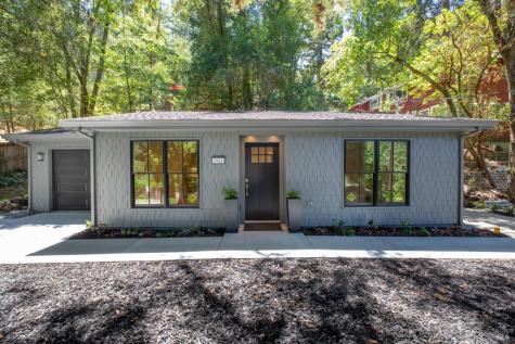 1914 Redwood Drive Healdsburg CA 95448