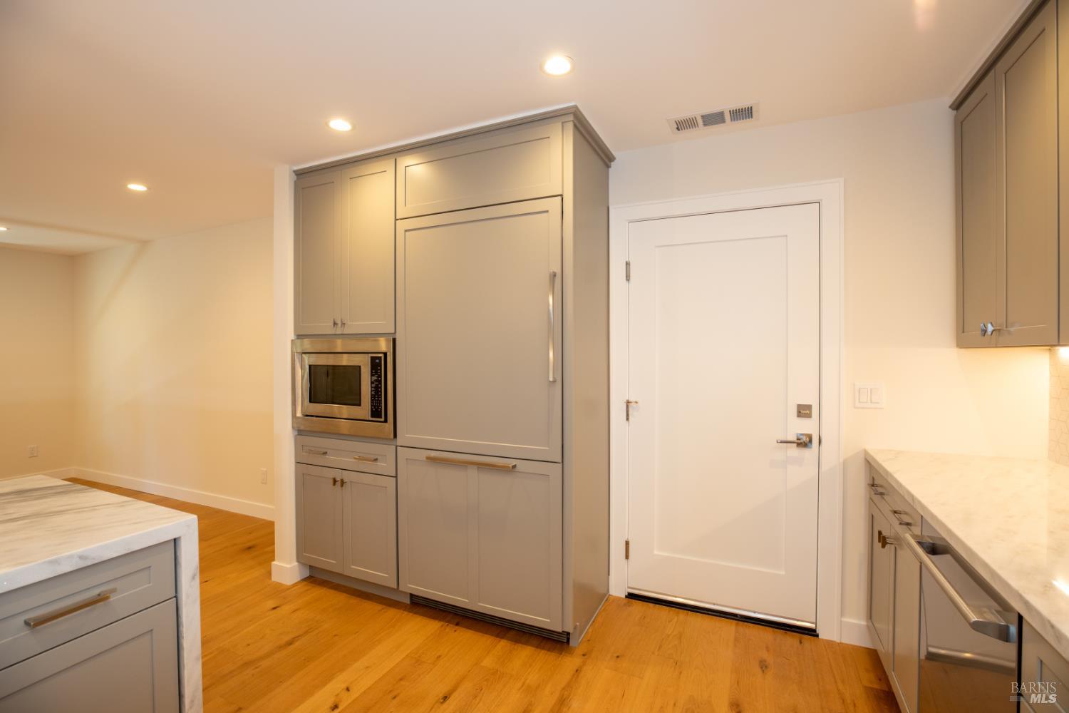 1914 Redwood Drive Healdsburg CA 95448