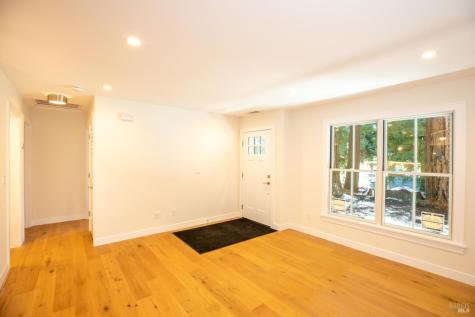 1914 Redwood Drive Healdsburg CA 95448