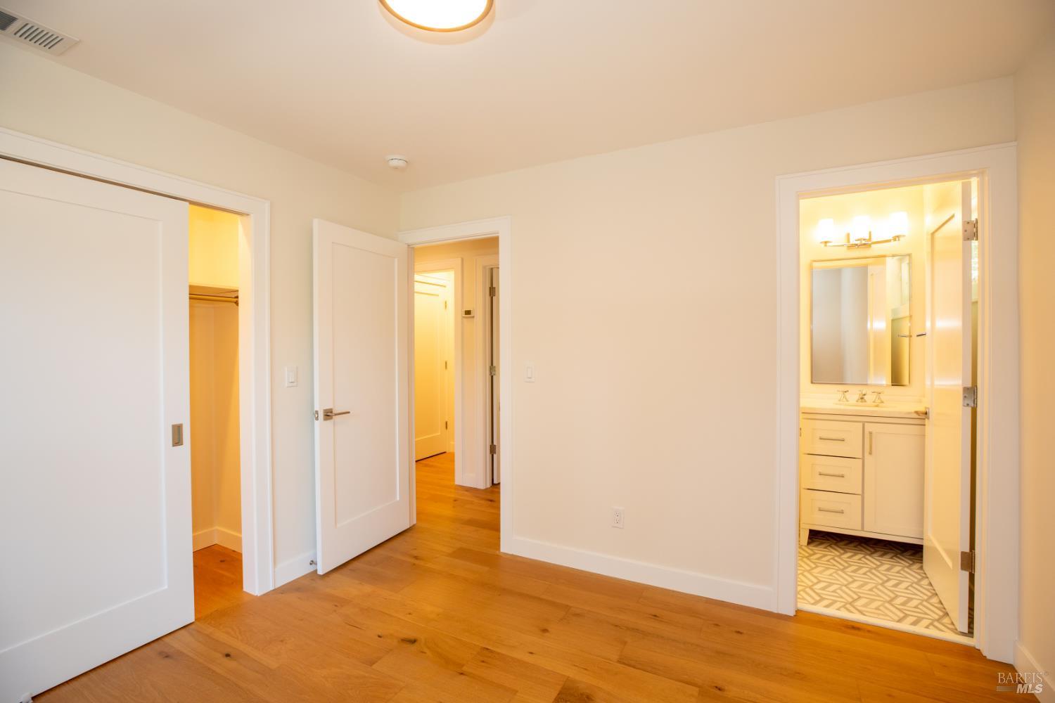 1914 Redwood Drive Healdsburg CA 95448