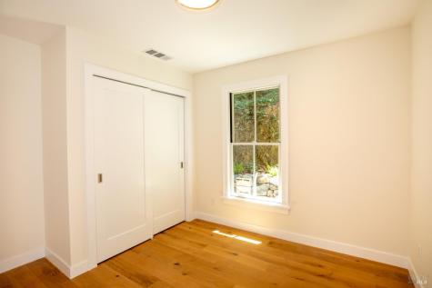 1914 Redwood Drive Healdsburg CA 95448