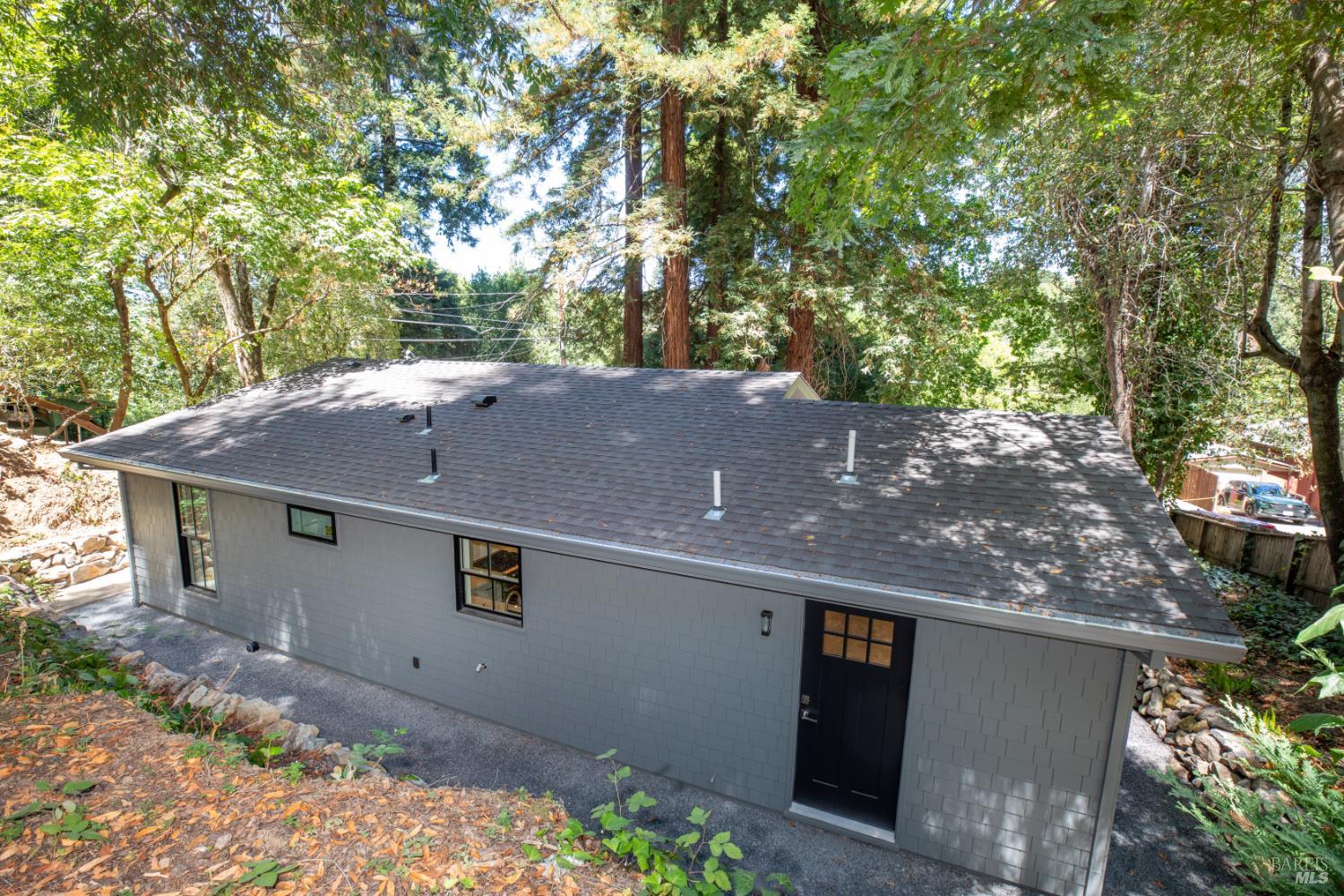 1914 Redwood Drive Healdsburg CA 95448