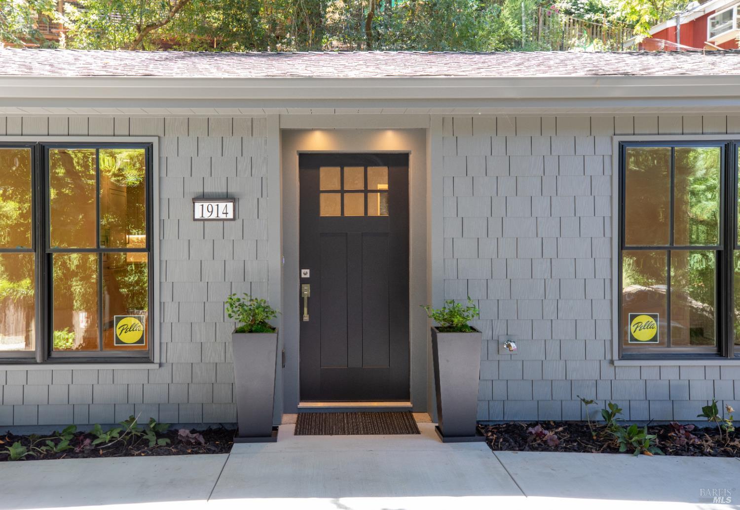 1914 Redwood Drive Healdsburg CA 95448