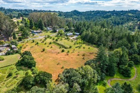 2630 Burnside Road Sebastopol CA 95472