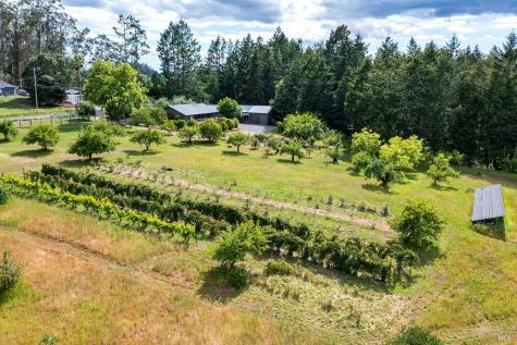 2630 Burnside Road Sebastopol CA 95472