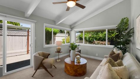 10 Corte Roble Novato CA 94949