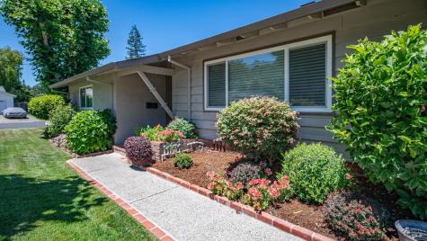 10 Corte Roble Novato CA 94949