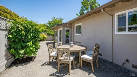 10 Corte Roble Novato CA 94949