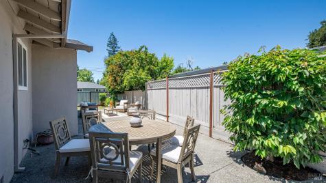 10 Corte Roble Novato CA 94949