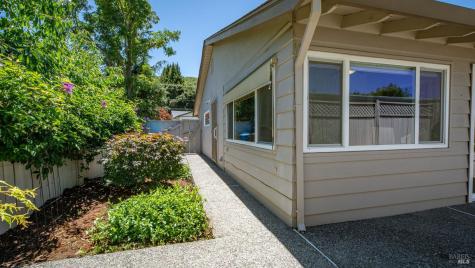 10 Corte Roble Novato CA 94949