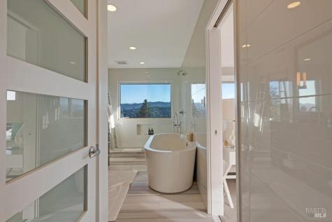 1754 Lagoon View Drive Tiburon CA 94920