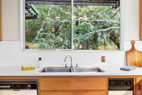 2395 Sobre Vista Road Sonoma CA 95476