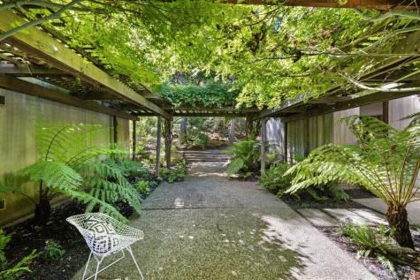 2395 Sobre Vista Road Sonoma CA 95476
