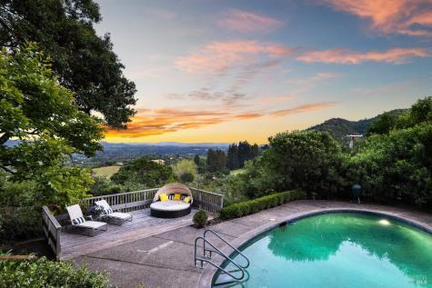 2395 Sobre Vista Road Sonoma CA 95476