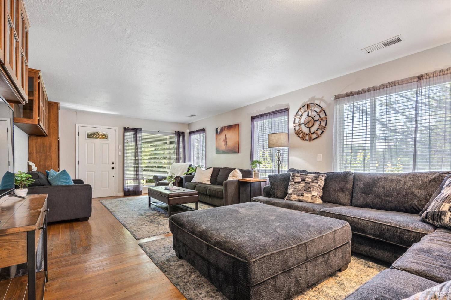 317 Alexander Valley Road Healdsburg CA 95448