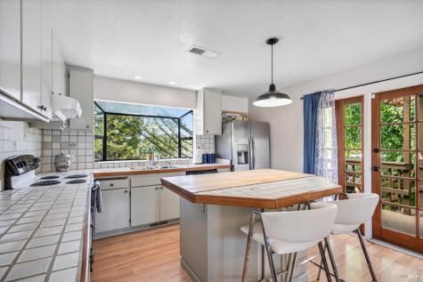 317 Alexander Valley Road Healdsburg CA 95448