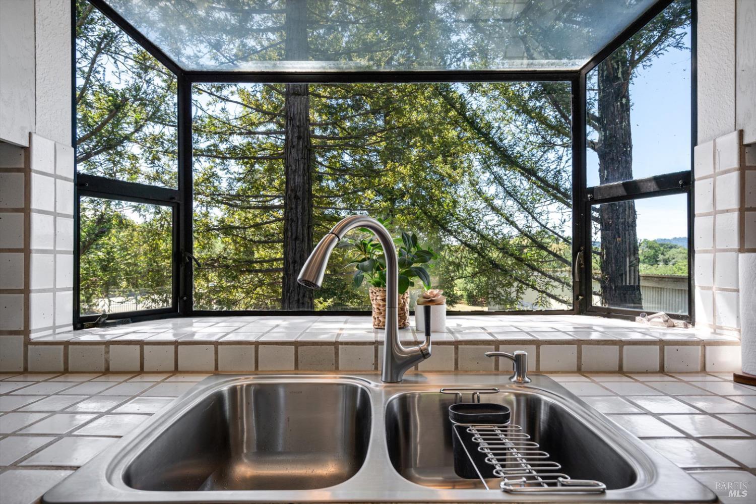 317 Alexander Valley Road Healdsburg CA 95448
