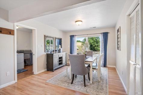 317 Alexander Valley Road Healdsburg CA 95448