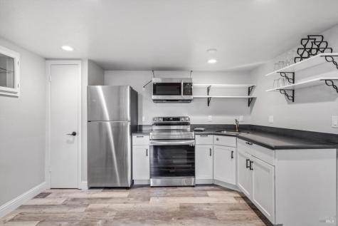 317 Alexander Valley Road Healdsburg CA 95448