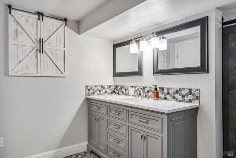 317 Alexander Valley Road Healdsburg CA 95448