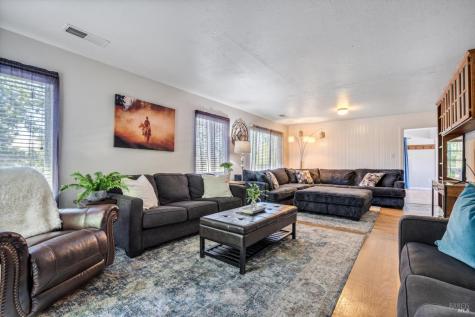 317 Alexander Valley Road Healdsburg CA 95448
