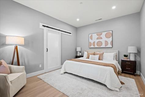 1524 Fair Oaks Court Santa Rosa CA 95404