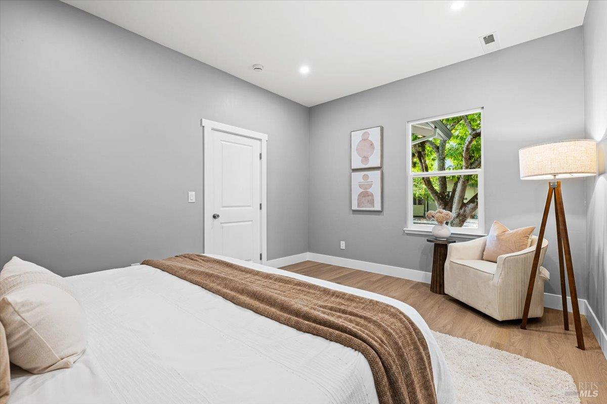 1524 Fair Oaks Court Santa Rosa CA 95404
