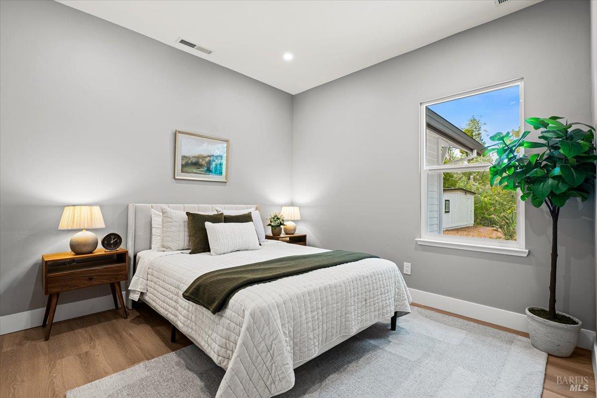 1524 Fair Oaks Court Santa Rosa CA 95404