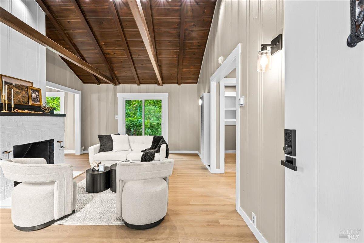 1524 Fair Oaks Court Santa Rosa CA 95404