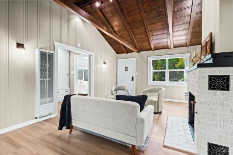 1524 Fair Oaks Court Santa Rosa CA 95404
