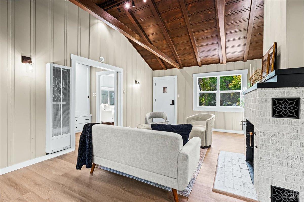 1524 Fair Oaks Court Santa Rosa CA 95404