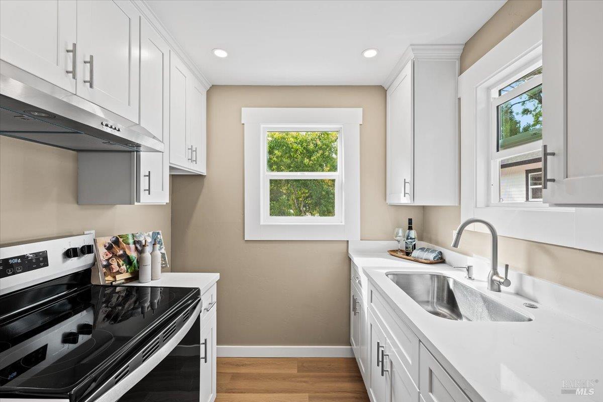 1524 Fair Oaks Court Santa Rosa CA 95404