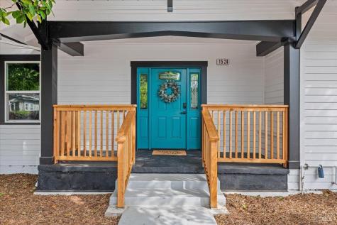 1524 Fair Oaks Court Santa Rosa CA 95404