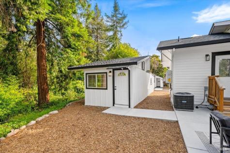 1524 Fair Oaks Court Santa Rosa CA 95404