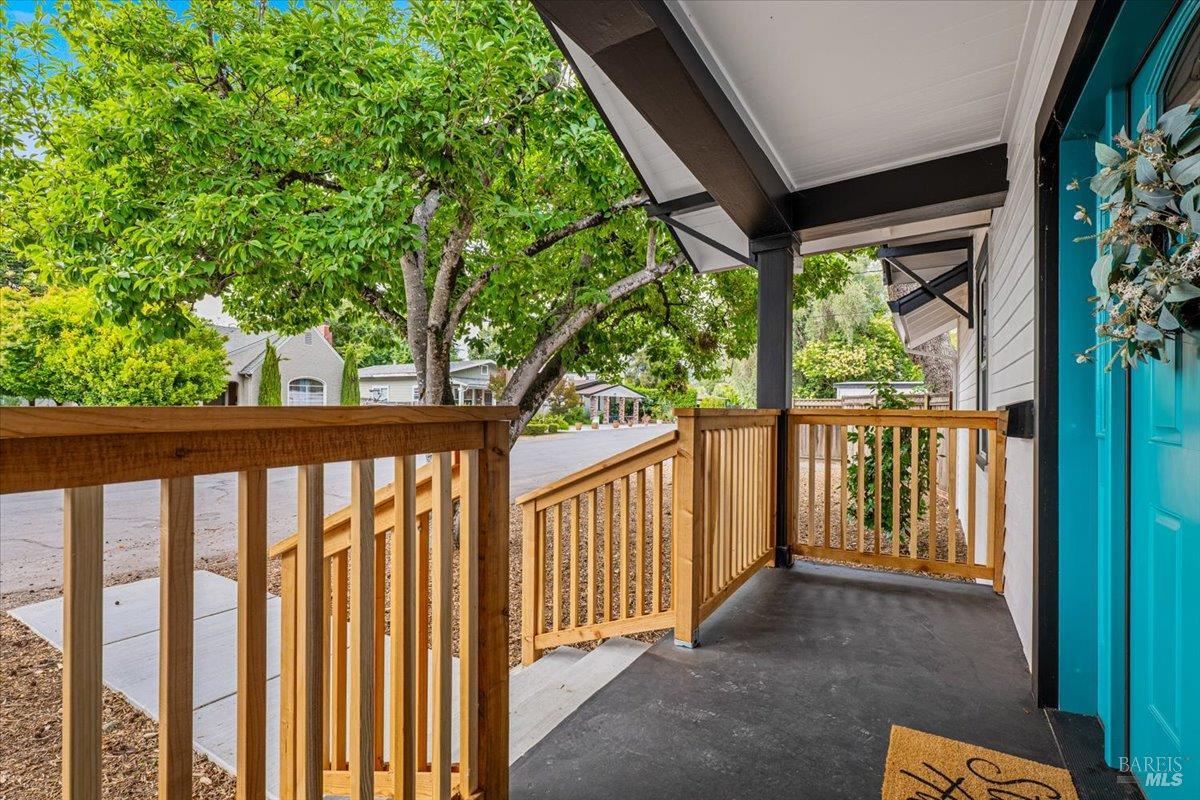 1524 Fair Oaks Court Santa Rosa CA 95404