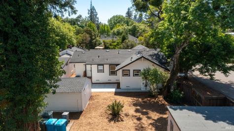 1524 Fair Oaks Court Santa Rosa CA 95404