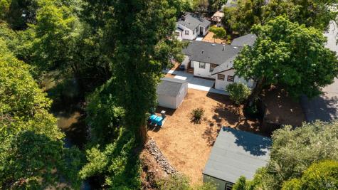 1524 Fair Oaks Court Santa Rosa CA 95404
