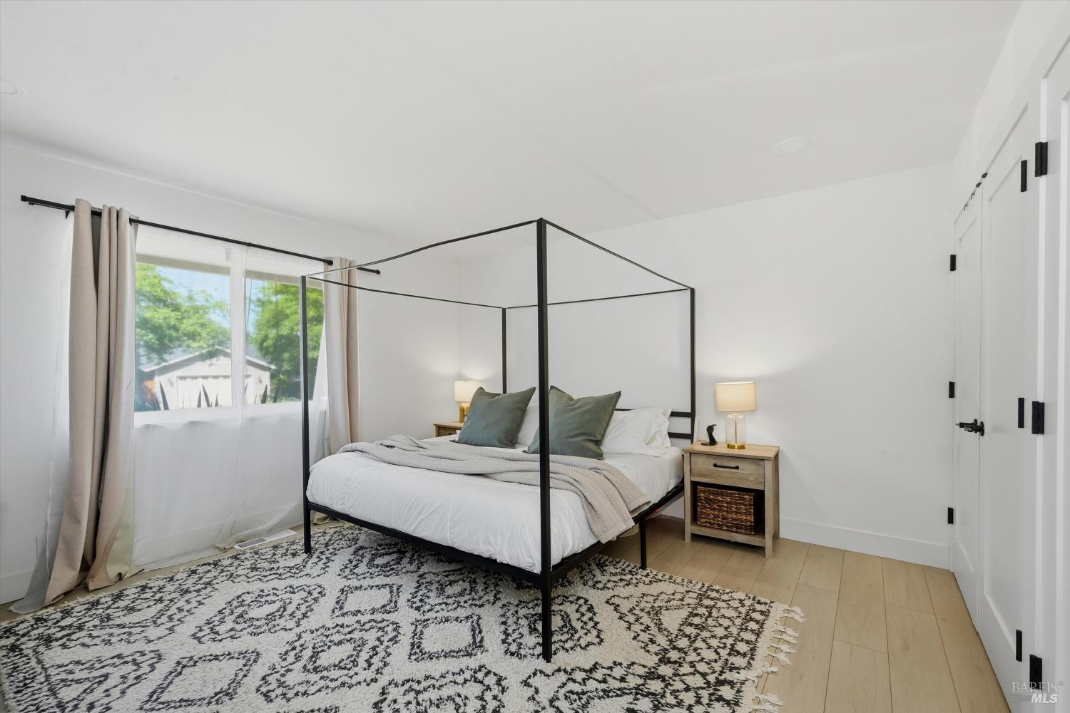 3571 Meadowbrook Drive Napa CA 94558