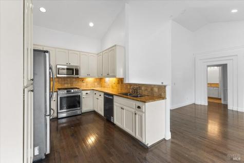 103 Paul Wittke Drive Healdsburg CA 95448