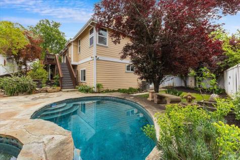 103 Paul Wittke Drive Healdsburg CA 95448