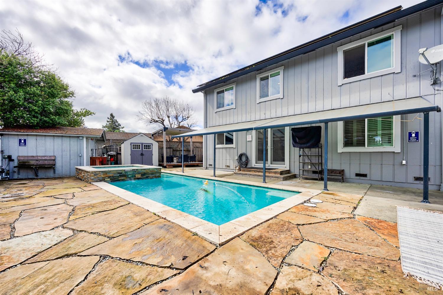 1168 Wieling Way Petaluma CA 94954