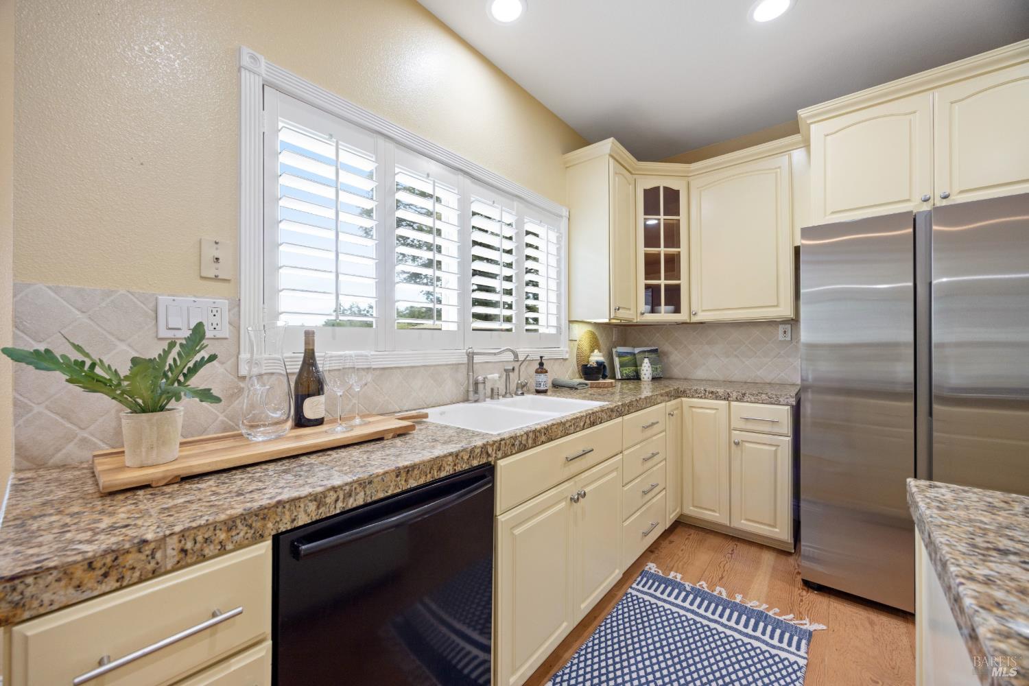 382 Laguna Vista Road Santa Rosa CA 95401