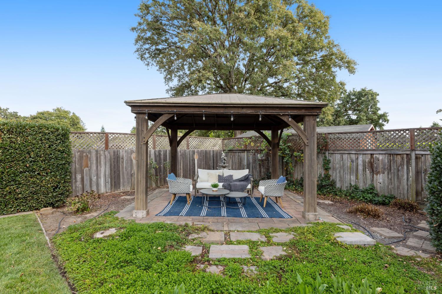 382 Laguna Vista Road Santa Rosa CA 95401