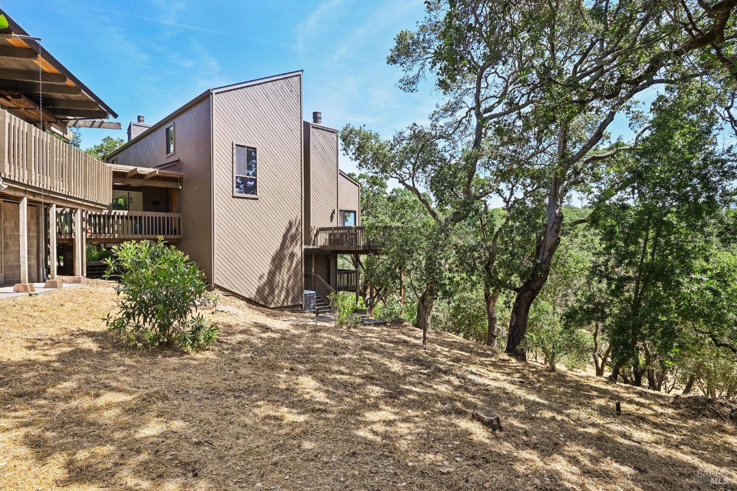 14 Oak Grove Way Napa CA 94559