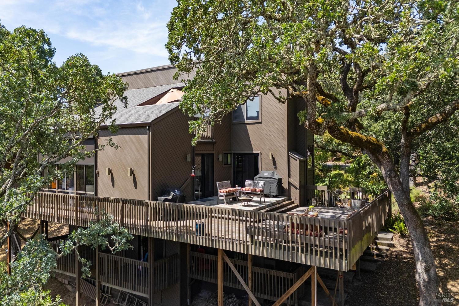 14 Oak Grove Way Napa CA 94559