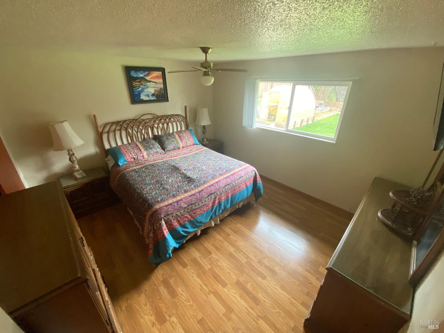 1725 E Madrone Drive Ukiah CA 95482