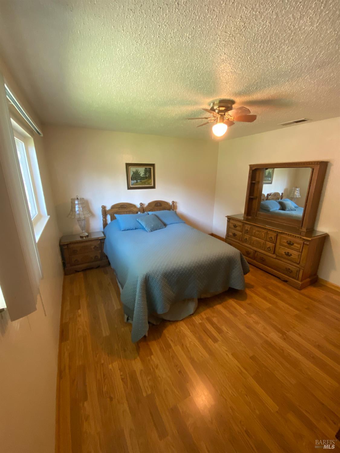 1725 E Madrone Drive Ukiah CA 95482