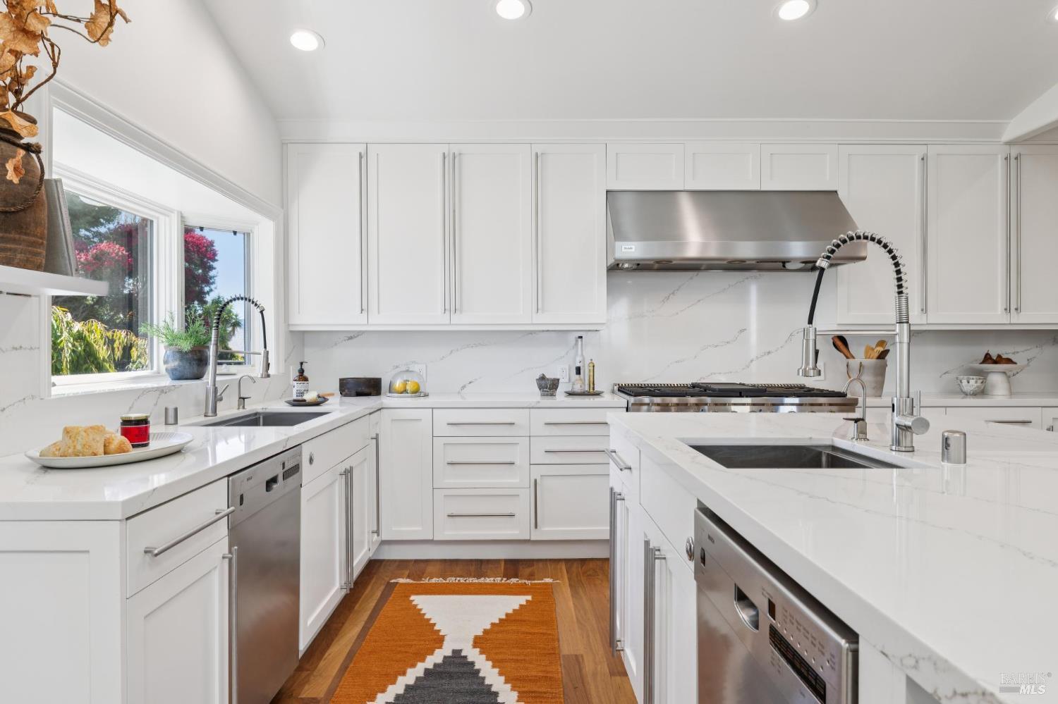 24 Hillcrest Road Tiburon CA 94920