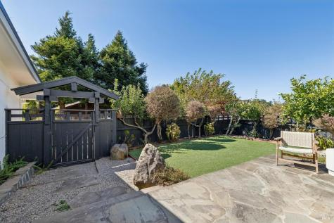 24 Hillcrest Road Tiburon CA 94920